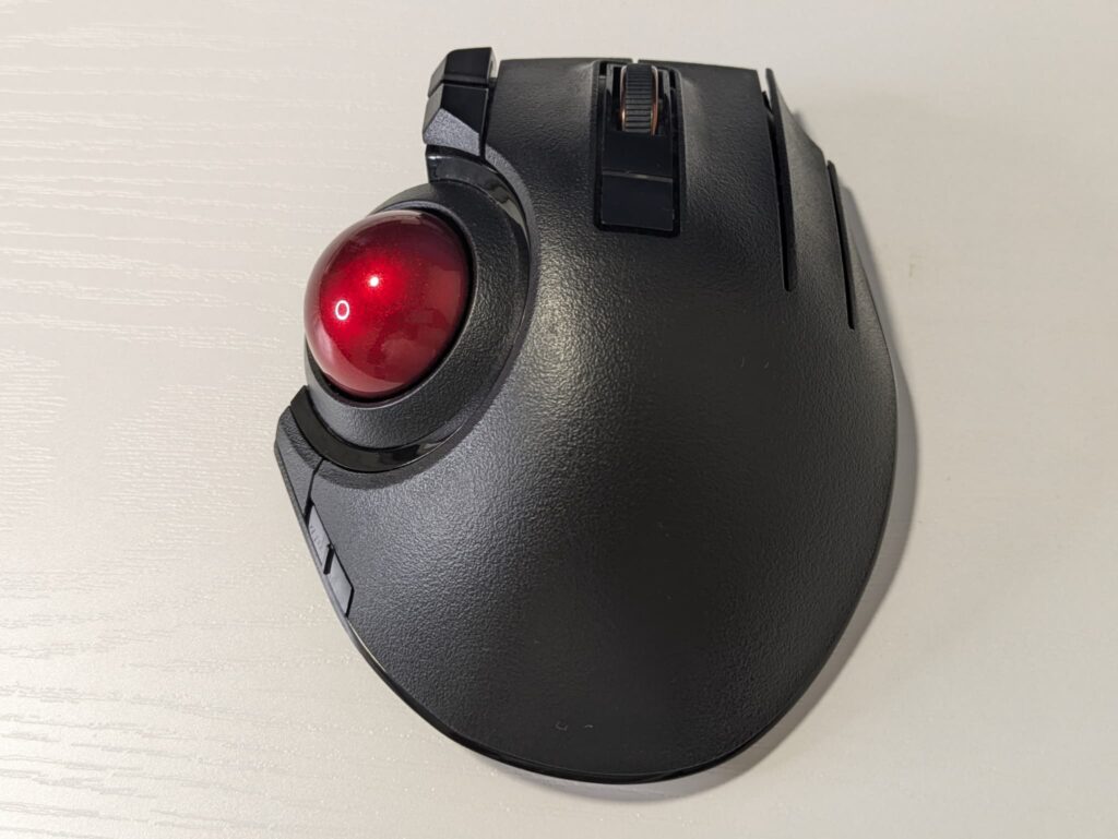 エレコムM-XPT1MRXBK（EX-G PRO）トラックボールの外観