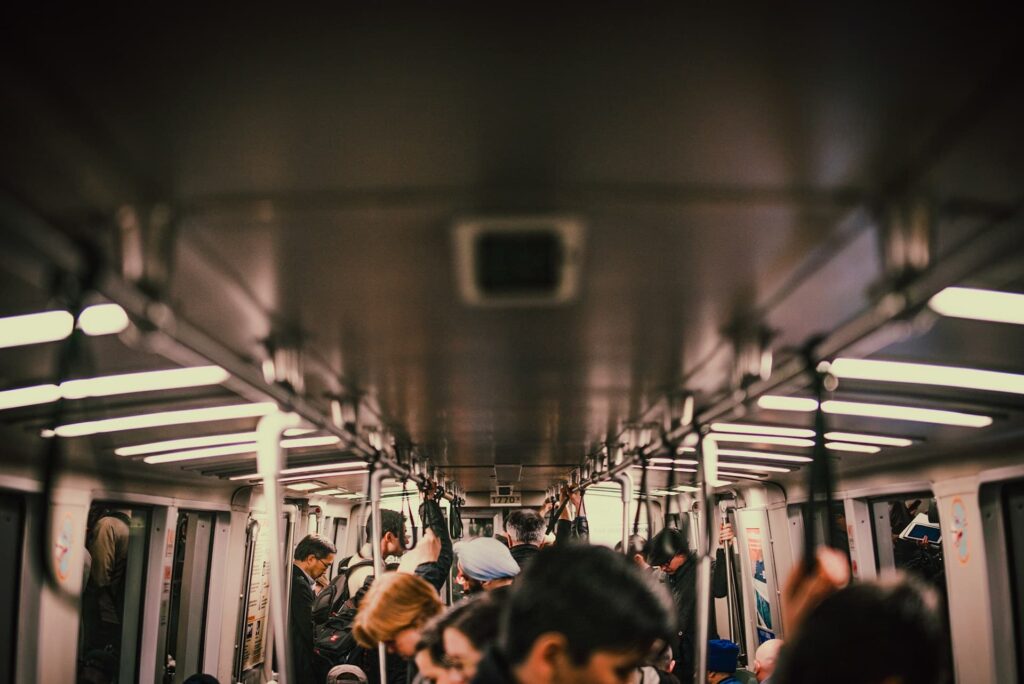通勤電車のイメージ